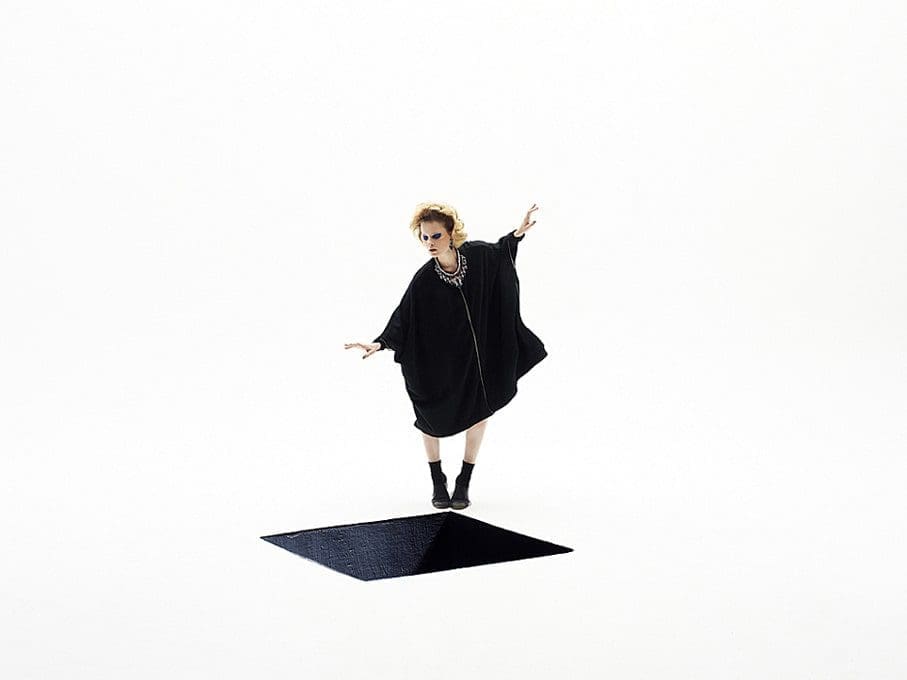 Individual Grey – fashion photography by Yosuke Demukai
