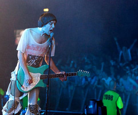 The Cribs Get Dirty at the 100 Club