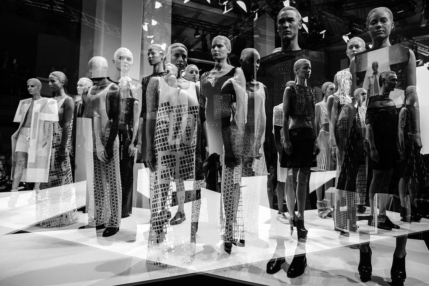 mphvs, Martijn van Strien’s world is a dark harmony of the future perfect