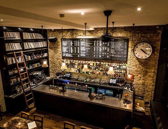 The Gallery London – Fine whisky, good food and infectious bonhomie