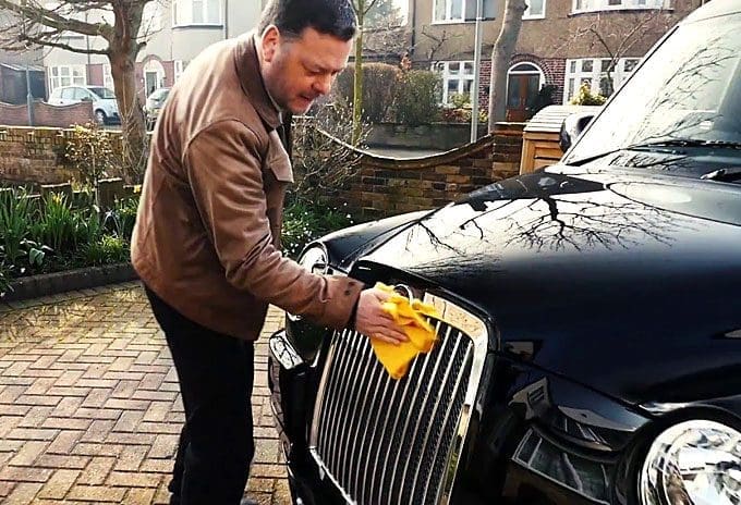 Remix of Back to Black by Amy Winehouse backs London cabbies