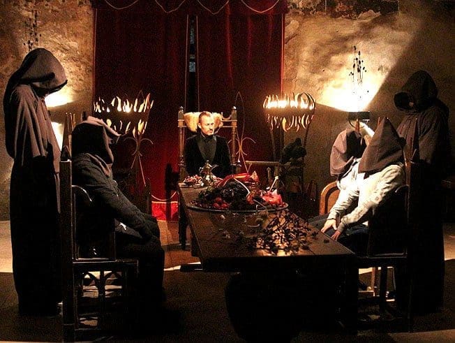Dracula Escape the Castle