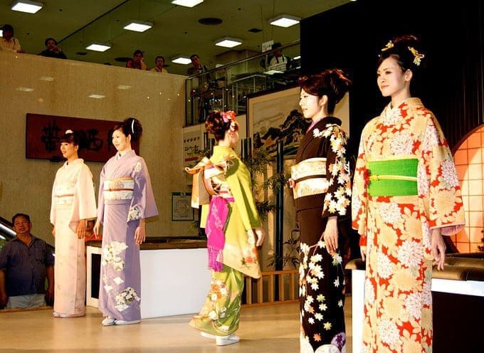Kimono as fashion : Cultural Appreciation or Appropriation?