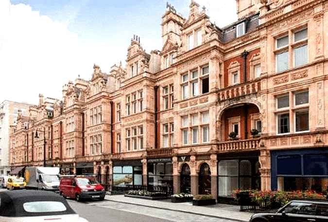 An inside look into the luxury lifestyles of London’s Mayfair