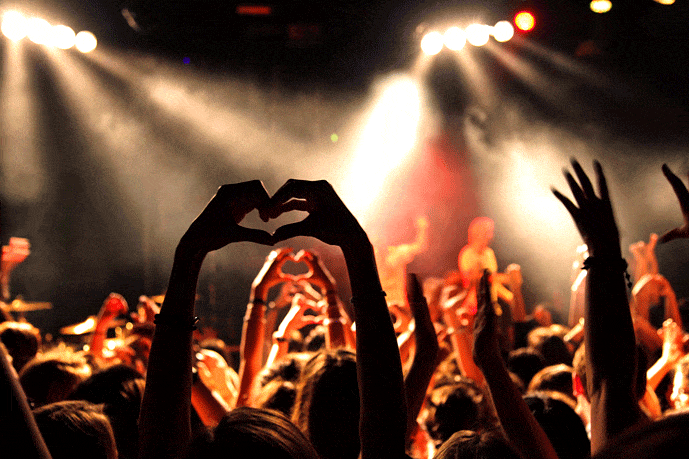 7 steps to organising your own mini music festival