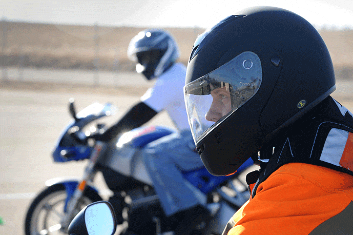 How to pick the right motorcycle helmet for you