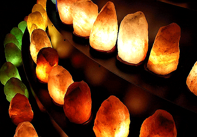 Himalayan Salt Lamp benefits – designer or health choice?