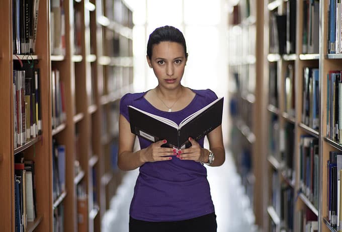 7 side hustles for college students worth knowing about