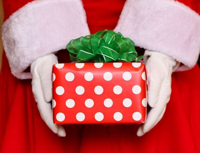 How to give a more meaningful Christmas gift