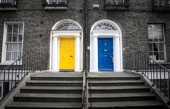 4 ways to create a grand entrance for your home