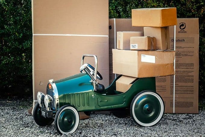 How to cut shipping costs in your E-commerce business