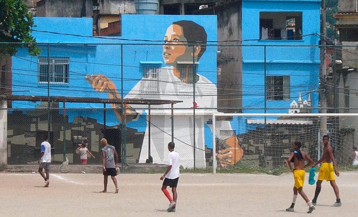 Favela Painting: Community Art for Social Change