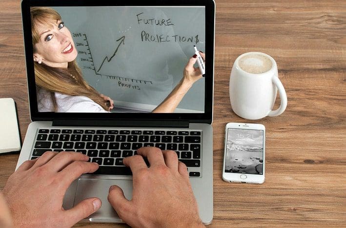 Four reasons you should be learning online