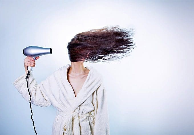 Hairstyling gadgets you need to give you wonderful looking hair