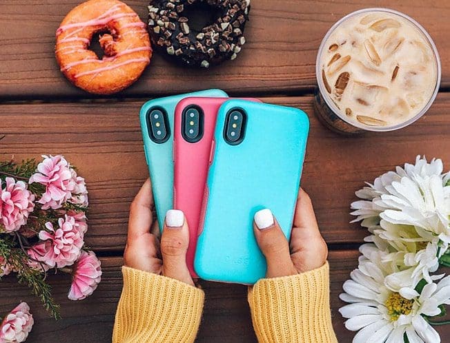 3 ways to keep your phone as stylish as you this summer