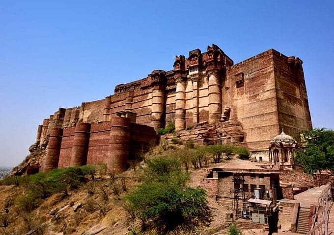 Six things you must carry while visiting India