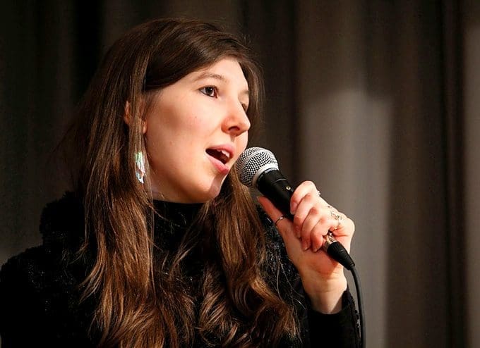 Why is a private voice lesson helpful?