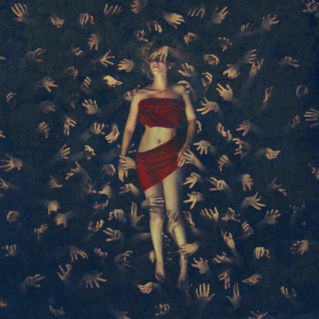 ‘I’ve always been drawn to images of death’ The haunting portraits of Brooke Shaden