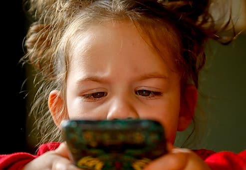 How to Keep Tabs on Your Kids While You Are Not Home
