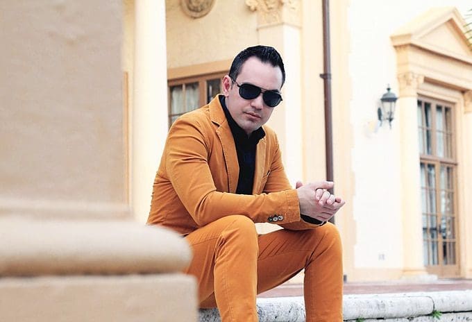What You Should Wear to Stand Out In a Crowd