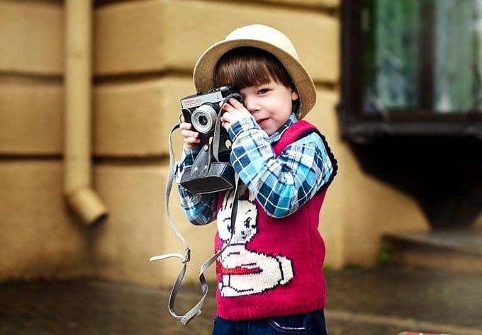 6 Ways To Keep Your Child Entertained While on Vacation