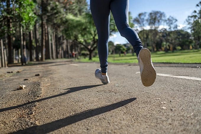 What are compression clothes and why are they popular?