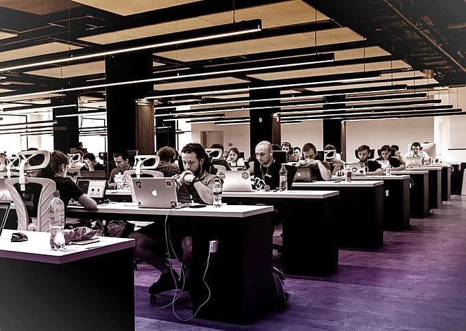 Why Are Enterprises Implementing Help Desk Software