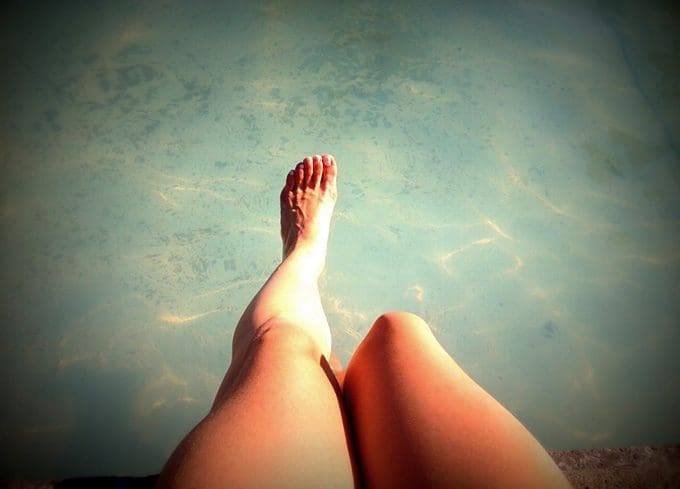 How to Wax Sensitive Skin Safely And Easily
