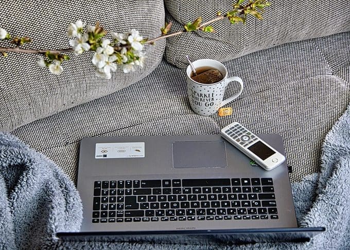 5 Tips on How to Stay Productive All Day While Working from Home