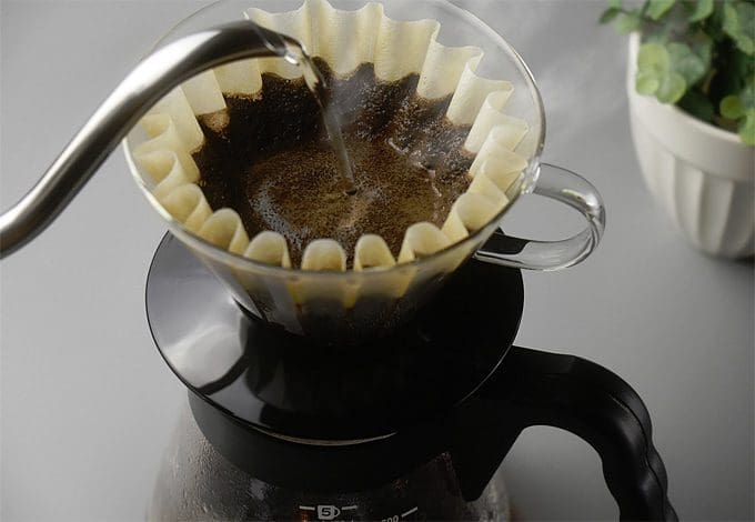 Electric Kettles 101: The Buying Guide for Coffee Lovers