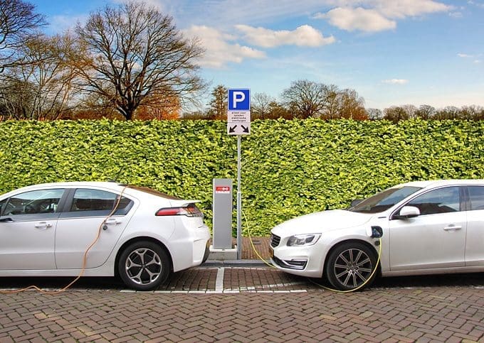 Safety Tips for Your Family’s Holiday Road Trip in Your New EV