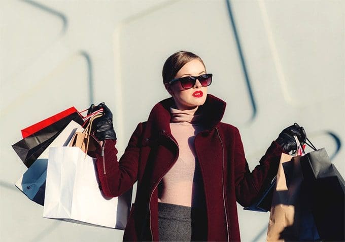 7 Clever Shopping Tips To Save Money On Clothes