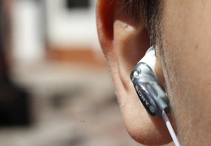 How to adjust to getting hearing aids