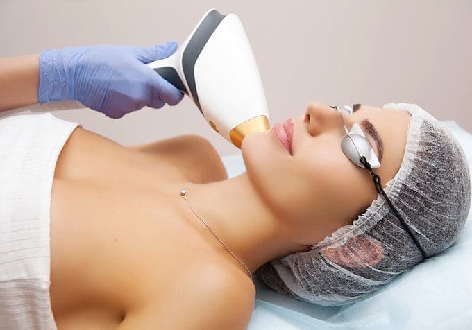 5 Things To Know Before Getting A Light Therapy Procedure For Your Skin