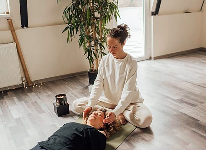 Reiki and Quantum Healing: Are They Different?