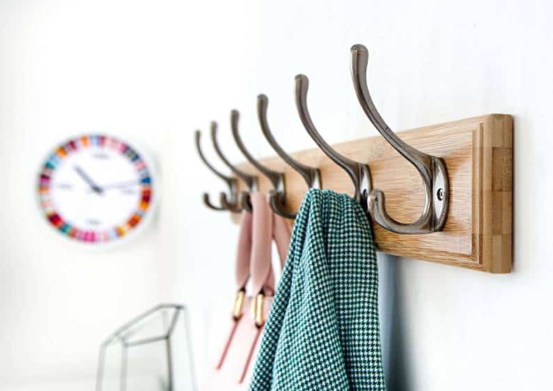 Declutter and Clean: Organizational Tips for a Tidy Living Space