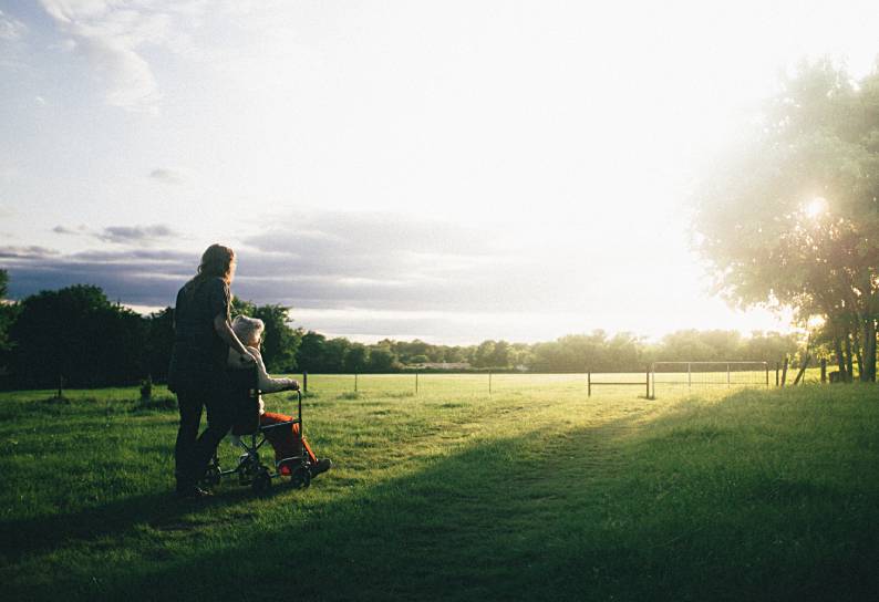 How to Find the Right Specialized Care Homes for Your Relative