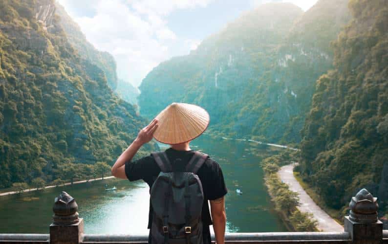 How to Explore a New Destination: The Top 6 Essential Tips