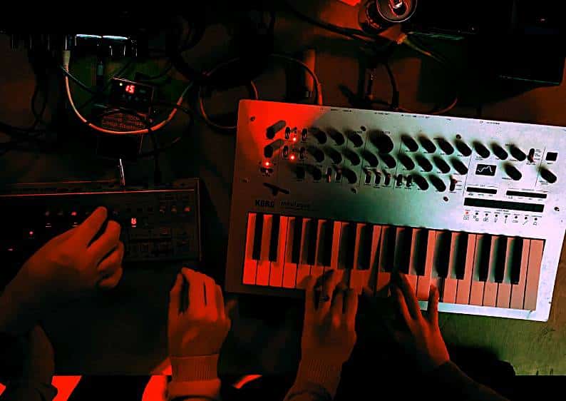 Electronic Music and Well-Being: How It Can Boost Your Health, Mood, and Brain