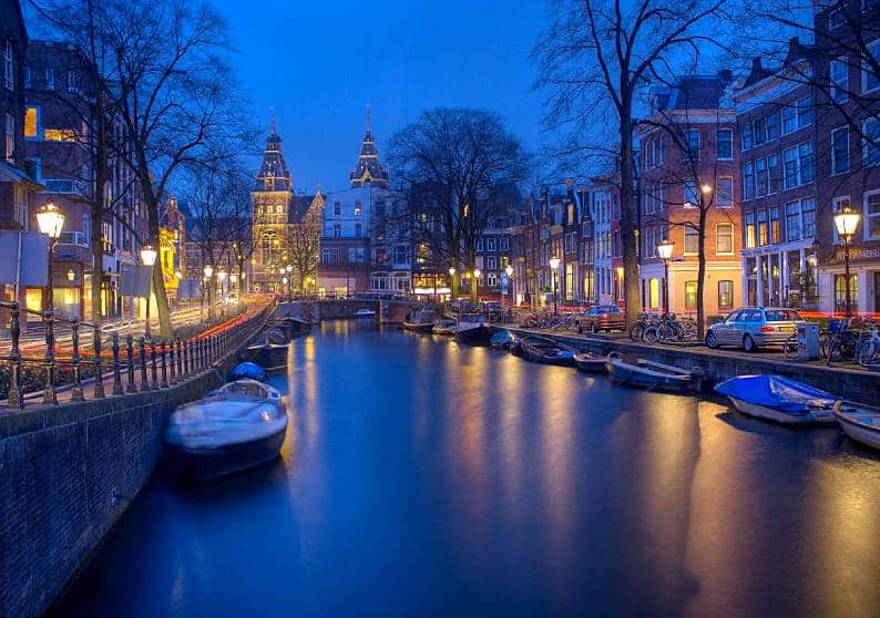 Amsterdam and Beyond: Discovering the Beauty of the Netherlands