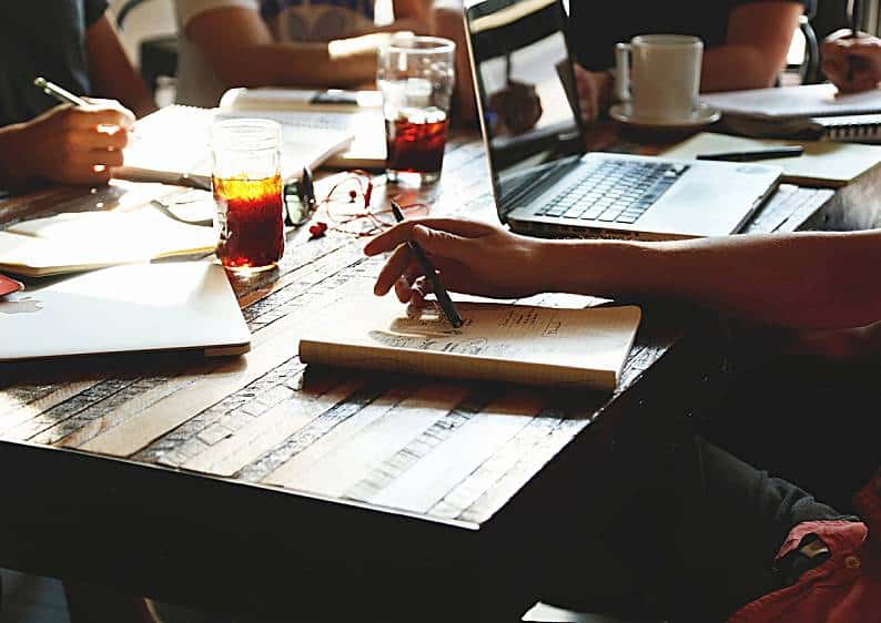 The Role of Technology in Streamlining the Search for Legal Experts