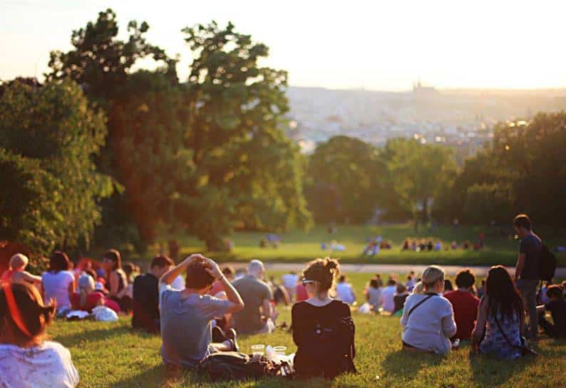 5 Amazing Ways to Give Back to Your Local Community