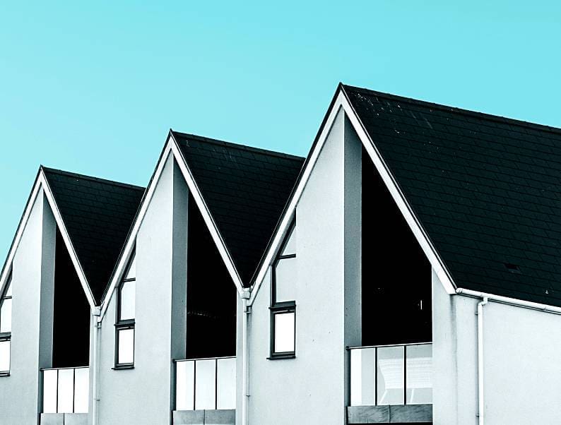 The Informed Buyer’s Route to Successful Lease Extension Negotiations