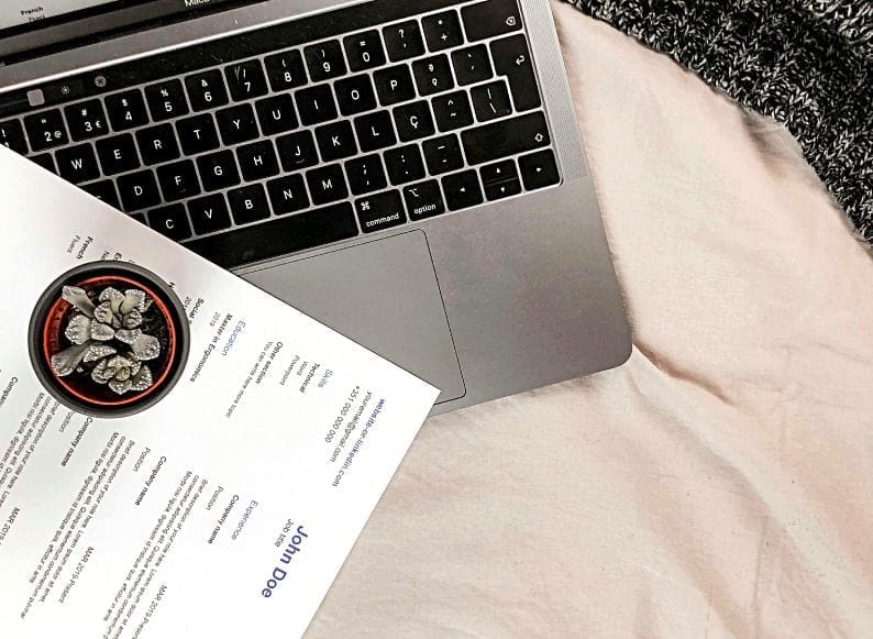 How to write a professional bio in 6 steps
