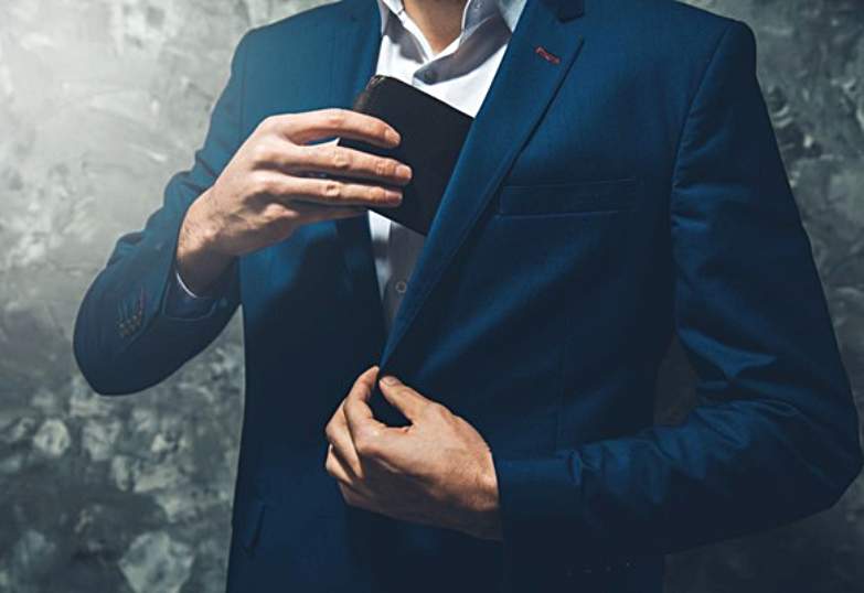 Stay top of your game with men’s accessories essentials