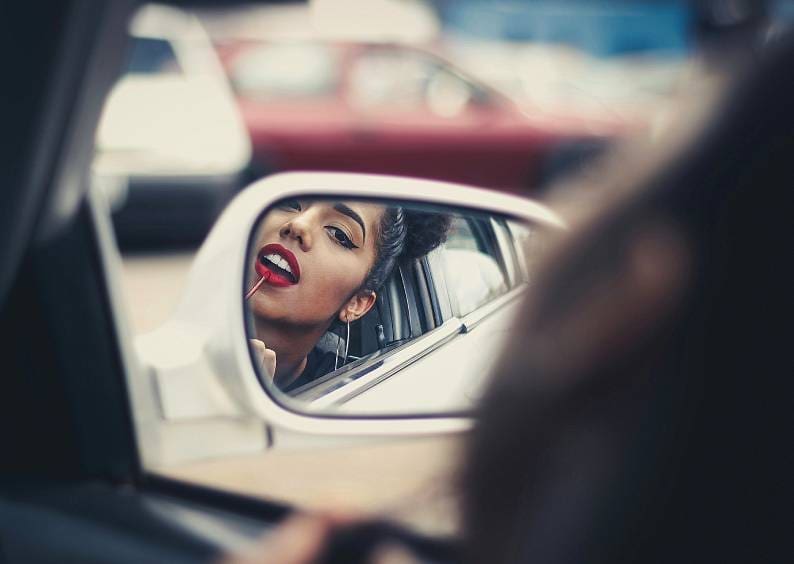 Makeup Trends That Never Go Out of Style: Timeless Tips for Every Woman