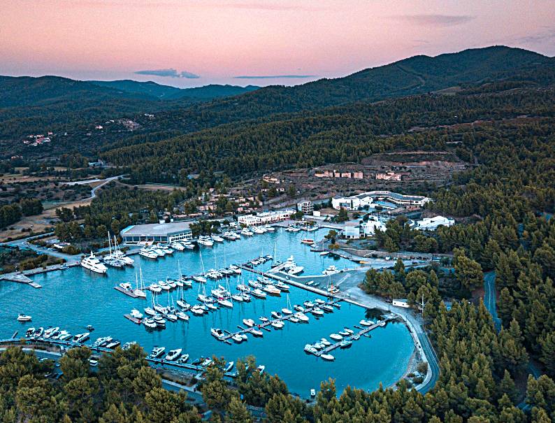 Luxury on the Water: Top Yacht-Friendly Spots to Visit