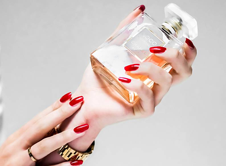 Why Are Press-On Nails Making a Huge Comeback
