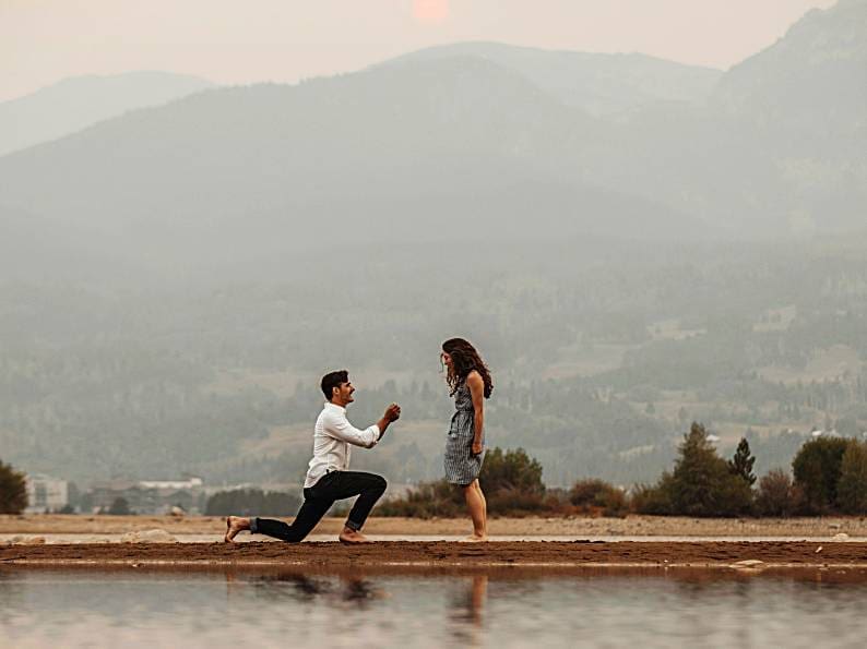 How to plan the perfect outdoor summer proposal