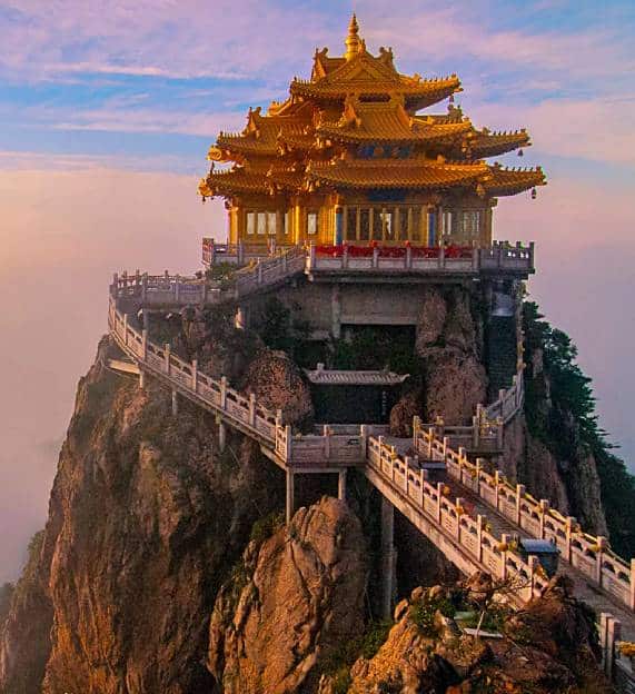 The Book of Temples – Spiritual Places around the World
